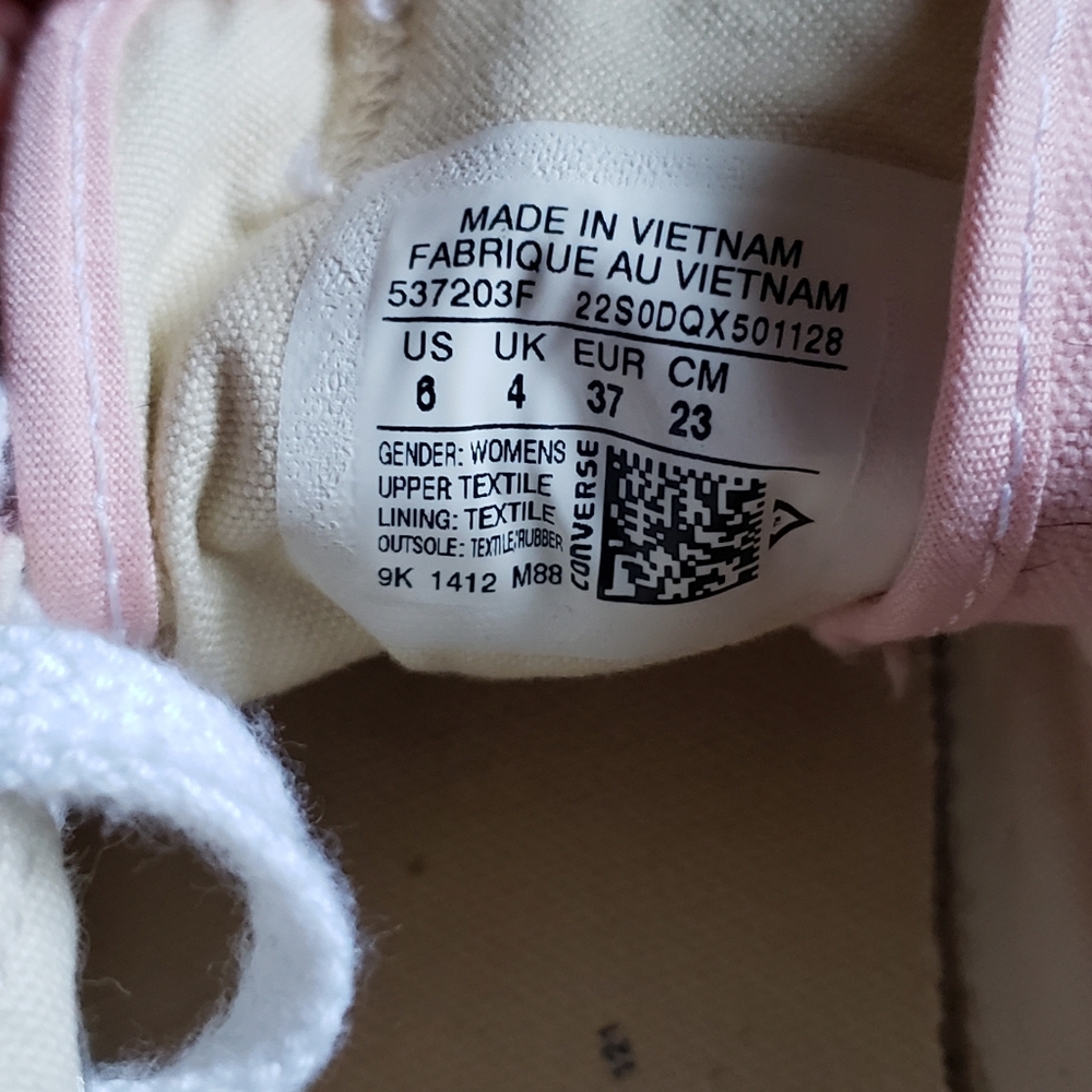 Pink Converse Chucks - Picture 7 of 7